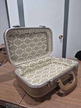 Vintage Small Hard Shell Carry On Suitcase